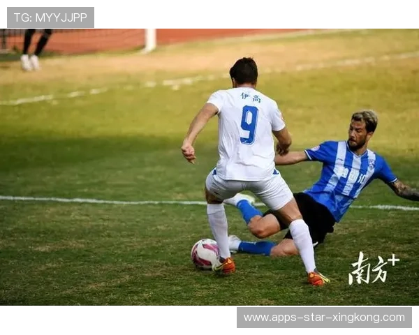 武汉三镇前插脚步极快，门前险些上演绝佳机会